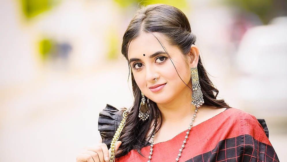 ৯ মাস পর ফেসবুক লাইভে তানিয়া বৃষ্টি, যা বললেন অভিনেত্রী