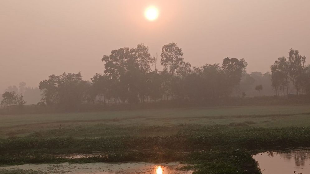 উত্তর জনপদে শিশির-কুয়াশায় শীতের আগমনী বার্তা
