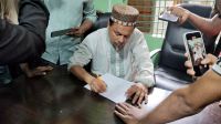 বিক্ষোভের মুখে জনসম্মুখে মাদ্রাসা অধ্যক্ষের পদত্যাগ