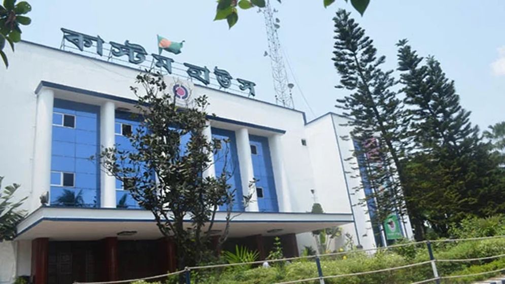 বন্ড সুবিধায় আমদানির ১৩ লাখ ৩৫ হাজার কেজি প্লাস্টিক কাঁচামাল উধাও