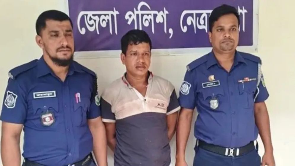 মাদানীর ওয়াজের কথা বলে অর্থ হাতিয়ে নেওয়ার অভিযোগে গ্রেফতার ১