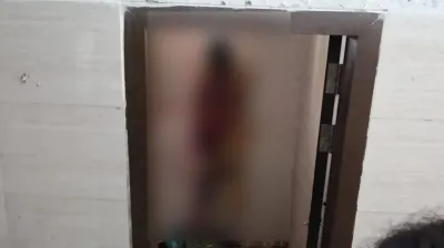 ঢামেকের বাথরুমে মিলল নারীর ঝুলন্ত লাশ, পরিচয় নিয়ে যা জানা গেল