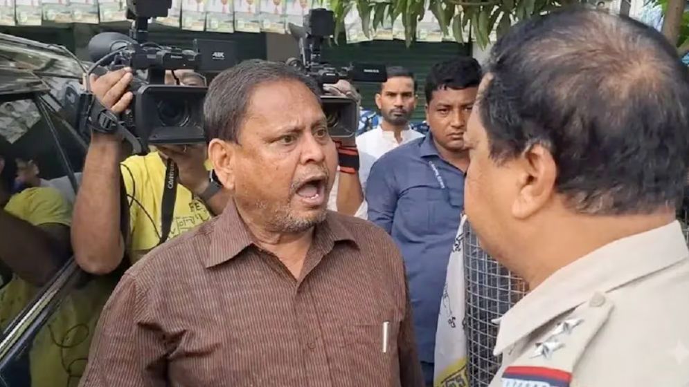 কেন গ্রেফতার হলেন বাবরি মসজিদের মূল উদ্যোক্তা হুমায়ুন কবির?