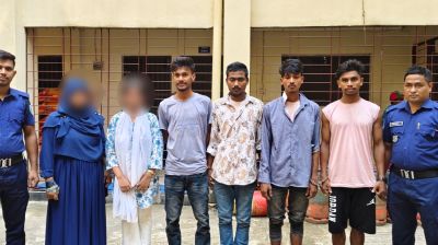 ৪ লাখ টাকায় স্ত্রীকে ভারতে পাচারের চেষ্টা, অতঃপর...