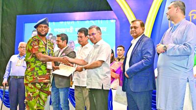 শিক্ষকতা পছন্দের পেশা করতে চায় সরকার: প্রধানমন্ত্রী