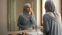 সুন্দর হতে গায়ের রঙ পরিবর্তন করা কি গুনাহ?
