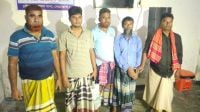 কৃষক সেজে হাওড় থেকে হত্যা মামলার প্রধান আসামি গ্রেফতার