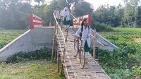 সেতু আছে, সংযোগ সড়ক নেই...