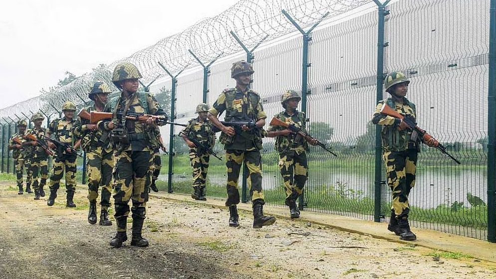 কাশ্মীর থেকে বাগডোগরায় ১৫০ বাংলাদেশি, সীমান্তে ফেরত পাঠানোর প্রস্তুতি