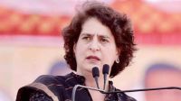 ‘মাটিতে আছড়ে ফেলে খামচে দিয়েছে’, দিল্লি পুলিশের বিরুদ্ধে প্রিয়াঙ্কার অভিযোগ