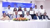 ঢাবির ৮ শিক্ষার্থী পেলেন আলী রীয়াজ গবেষণা পুরস্কার ও বৃত্তি