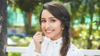 বিলাসবহুল ফ্ল্যাট কিনলেন শ্রদ্ধা কাপুর, তার আয় কত জানেন?