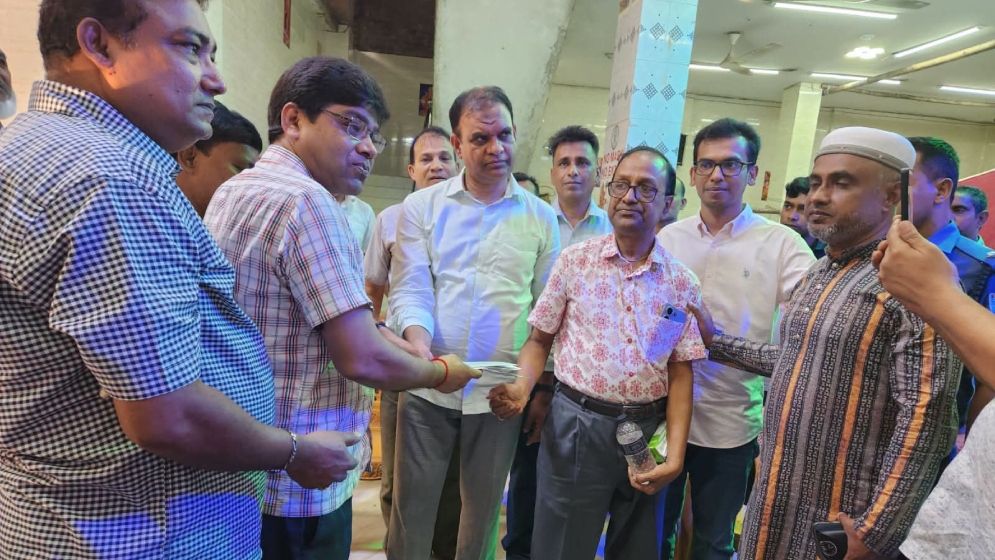 পূজা ঘিরে অপ্রীতিকর ঘটনা এড়াতে সবাইকে সতর্ক থাকতে হবে: হুইপ অপু