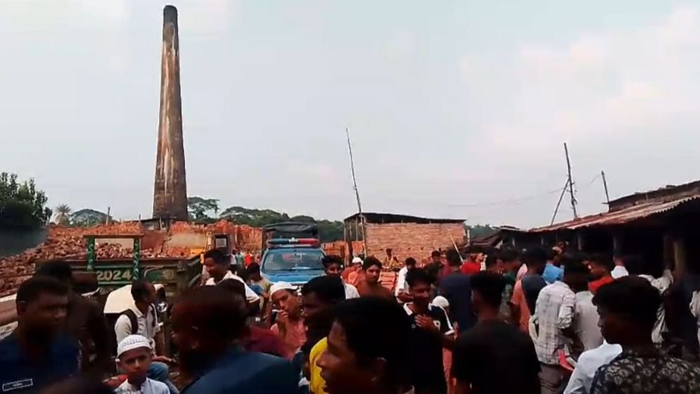 ইটভাটার দেয়াল ধসে ২ শ্রমিকের মৃত্যু, আহত ২