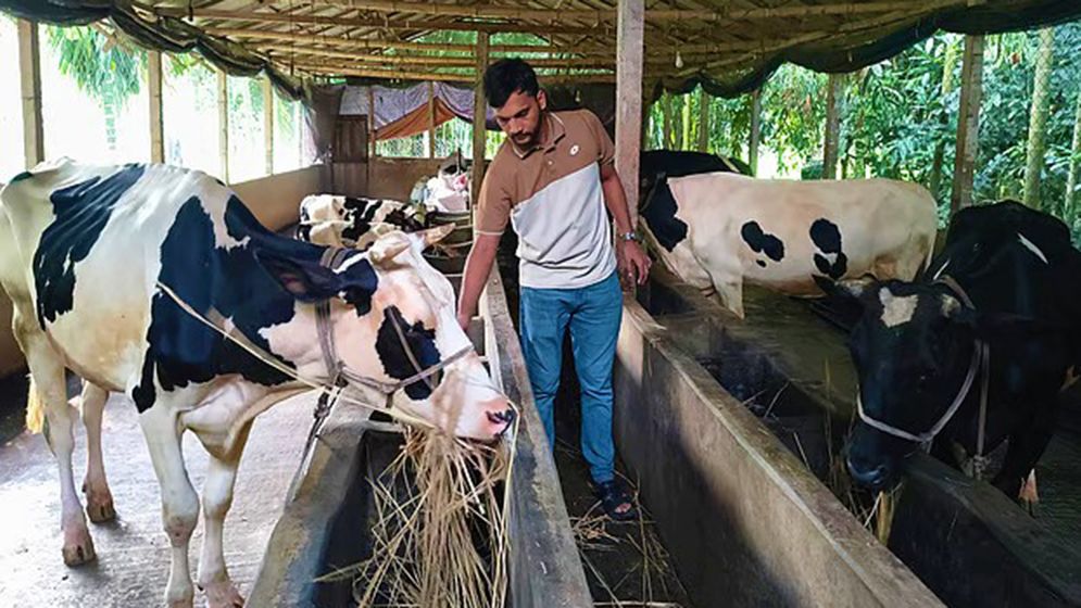 ৩০ হাজার টাকার ঋণ দিয়ে শুরু, আরিফুল এখন কোটিপতি