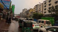 রাজধানীতে মুষলধারে বৃষ্টি, সড়কে তীব্র যানজট