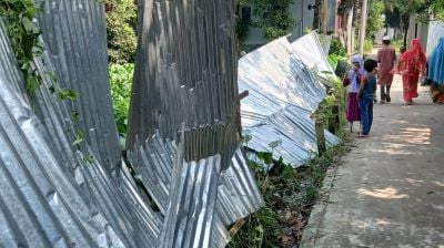 আদালতের নির্দেশ অমান্য করে ‘হেলমেট বাহিনীর’ জমি দখলের চেষ্টা, আহত ২