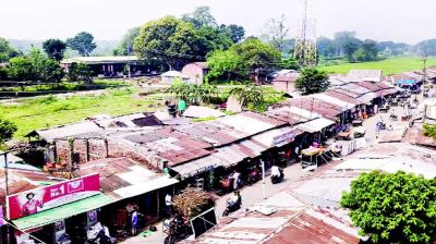 মাছ চাষে লিজ নিয়ে ভরাট করে দোকান বাণিজ্য