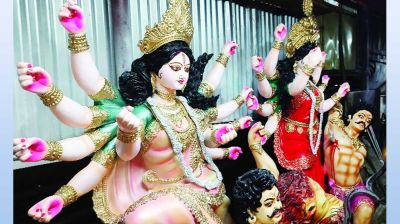 দেবী আসবেন ঘোড়ায়, যাবেন নৌকায়