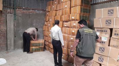 সেই পুরিন্দা বাজার থেকে ৩ কোটি টাকার সুতা জব্দ