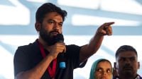 মোদি সরকারের ‘পরীক্ষা’ নিচ্ছেন অভিজিৎ দীপকে
