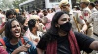 বিক্ষোভকারীদের আটক নিয়ে জাতিসংঘের উদ্বেগ, ‘অযাচিত হস্তক্ষেপ’ বলল ভারত