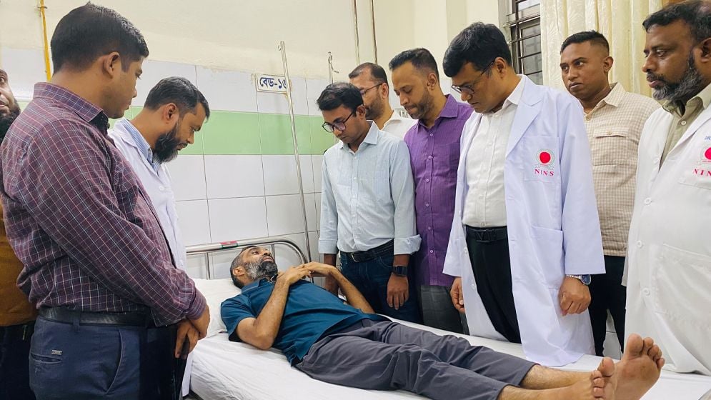 খুলনার খান সাইফুলের চিকিৎসার দায়িত্ব নিলেন প্রধানমন্ত্রী তারেক রহমান