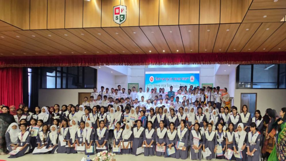 শিক্ষার্থীদের অংশগ্রহণে সড়ক নিরাপত্তায় সচেতনতামূলক কর্মশালা