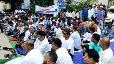 এনসিটির ইজারা বাতিলের দাবিতে চট্টগ্রাম বন্দরে গণঅনশন