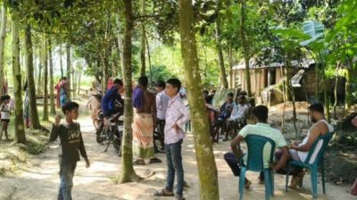 বাবার লাশ উঠানে, সম্পত্তির বিরোধে আটকে যায় জানাজা-দাফন