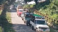সাজেক ছাড়ছেন পর্যটকরা