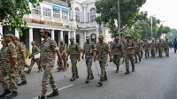 দিল্লিতে টানা এক মাস ২০ হাজার প্যারামিলিটারি রাখবে মোদি সরকার