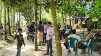 বাবার লাশ উঠানে, সম্পত্তির বিরোধে আটকে যায় জানাজা-দাফন