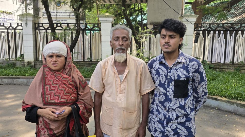 ঢামেকে রোগীর স্বজনদের ওপর হামলার অভিযোগ তদন্তের আশ্বাস