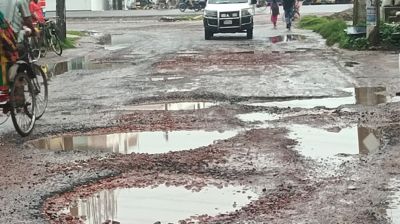 ৭০ শতাংশ সড়কই বেহাল ভোগান্তি চরমে