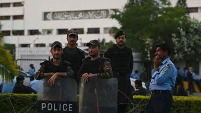 বিরোধিতার মধ্যেই খাইবার পাখতুনখোয়ায় জরুরি অবস্থা জারির অনুমোদন
