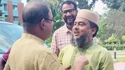 ভোটের উত্তাপের মাঝেও সৌহার্দের ছবি, দুই প্রার্থীর আলিঙ্গনে স্বস্তি