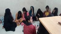 গাজীপুরে আবাসিক হোটেলে অভিযান, নারী-পুরুষসহ গ্রেফতার ৩৯