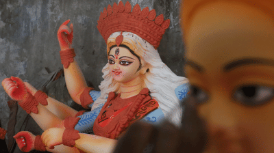 আজ দেবীর বোধন, দুর্গোৎসব শুরু কাল