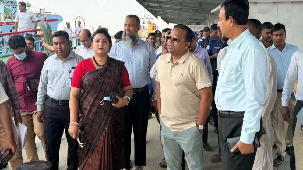 পাটুরিয়া-দৌলতদিয়া নৌপথ পরিদর্শনে প্রতিমন্ত্রী, আধুনিকায়নে জোর
