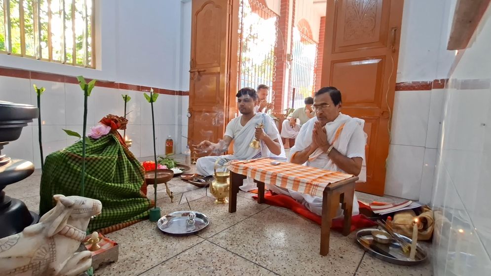 যশোরে শারদীয় দুর্গাপূজার আনুষ্ঠানিকতা শুরু