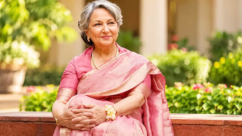 ধূমপান না করেও ফুসফুস ক্যানসারে আক্রান্ত শর্মিলা, কেন?