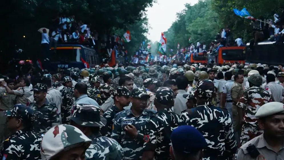 সিজেপির পতাকা মিছিল ঘিরে দিল্লিতে কড়া নিরাপত্তা, মাঠে ২৫ হাজার নিরাপত্তাকর্মী