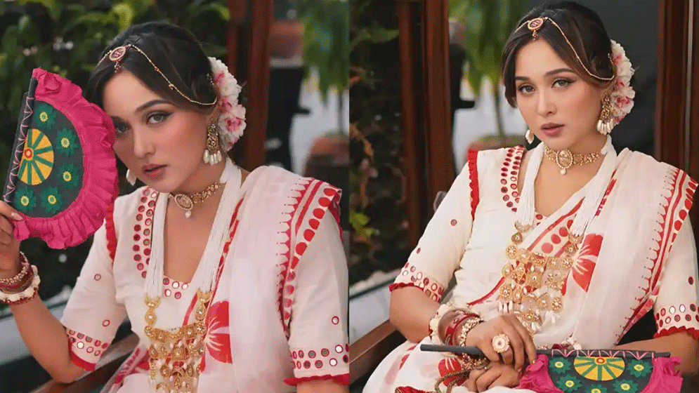 চমকের ছবি নিয়ে রহস্য