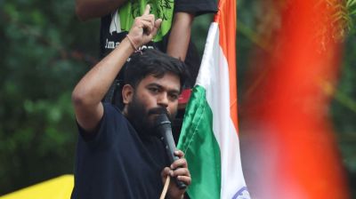 বন্ডে সই করে মুক্তি পেলেন অভিজিৎ দীপকে