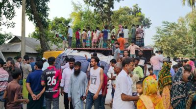 ট্রাক্টরের ধাক্কায় অটোরিকশার ৫ যাত্রী নিহত