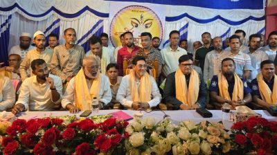 বেতাগীর বিভিন্ন পূজামণ্ডপ পরিদর্শনে চিফ হুইপ