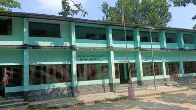 নিলামের টাকা বকেয়া রেখেই ভবনের মালামাল সরানোর অভিযোগ যুবদল নেতার বিরুদ্ধে
