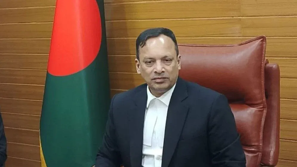 মন্ত্রিসভার যে কাউকে পদত্যাগ করতে বলার ক্ষমতা প্রধানমন্ত্রীর রয়েছে