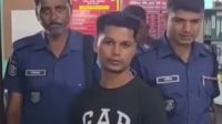 ছাত্রীকে শাসন করায় শিক্ষকের ওপর হামলা, ছাত্র গ্রেফতার